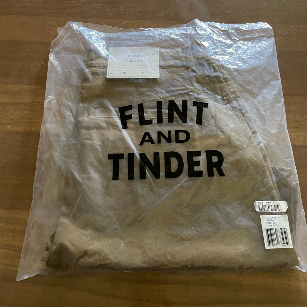 NWT Flint and Tinder 365 Men’s Shorts 30 with 7” inseam Earth color never worn